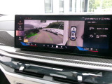 高画質の全周囲カメラが付いております。コーナーセンサーと併せてご利用いただくと駐車も楽々