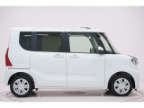 県内13店舗にて常時500台以上ダイハツ車を展示中です。見て、触って、納得のいく一台をぜひ見つけてください。