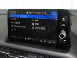 ナビゲーションはホンダコネクトディスプレイを装着しております。AM、FM、Bluetooth、フルセグTVがご使用いただけます。初めて訪れた場所でも道に迷わず安心ですね!