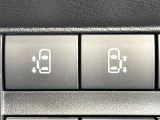 【両側パワースライドドア】スマートキーや運転席のスイッチで後席両側スライドドアの開閉が可能♪電動だから力を入れてドアを開ける必要が無く、小さなお子様でも簡単に開け閉めでき快適です♪