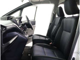 見通しのよいすっきりとした視界で、誰でも運転しやすいです。運転のしやすさは疲れにくさにも繋がりますよ♪