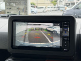 駐車時に便利なバックカメラを装備しています。