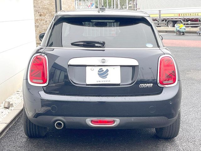 BMW MINI ミニ クーパー の中古車詳細 (58,800km, MINI Yoursエニグマ