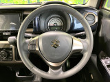 【純正革巻きステアリング】上質な革を使用することで、手にしっかり馴染みとても運転しやすいハンドルです♪