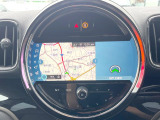 ●MINI純正ナビ:一体感のあるナビは、高級感ある車内を演出してくれます。Bluetooth再生などオーディオ機能も充実しておりますので、運転もより楽しめます♪