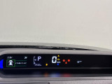 TFTカラ-マルチインフォメ-ションディスプレイ4.2インチの液晶画面に、安全・安心のコンテンツやオ-トエアコンのステ-タスなど、さまざまな運転情報を表示し見やすさにこだわったメ-タ-です♪