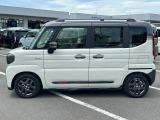 【スライド】リヤドアはスライドタイプなのでちょっと狭い駐車場でも乗り降り安心◎ワンアクションパワースライドドアなので指先ひとつでドアオープン!予約ロック機能付きで降りた後の行動もスムーズですよ♪