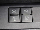 衝突回避支援パッケージ「Toyota Safety Sense」において、昼間の歩行者も検知対象に加えた「プリクラッシュセーフティ(レーザーレーダー+単眼カメラ)」を採用しています。