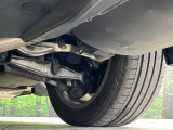 お車を安心してお乗りいただく為には、足回りの定期点検が欠かせません。サービスサポート(有償保証)では無料点検もご提供しており、安心のカーライフをお過ごしいただけるサポート体制が整っています。