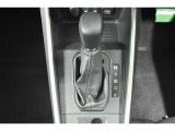 トヨタならではの「3つの安心」をセットにした『トヨタ認定中古車』です。「まるごとクリーニング」「車両検査証明書」「ロングラン保証」付き。