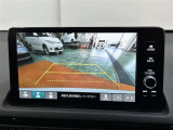 バックモニター装備!駐車時等に活躍♪ ガイドライン付きで、自信が無くても O.K♪ 一度体験すると、無くてはならないものですよ☆