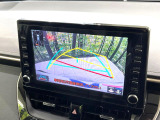 【バックカメラ】駐車時に後方がリアルタイム映像で確認できます。大型商業施設や立体駐車場での駐車時や、夜間のバック時に大活躍!運転スキルに関わらず、今や必須となった装備のひとつです!