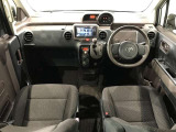 見通しの良いすっきりとした視界で誰でも運転しやすいです。運転のしやすさは疲れにくさにもつながりますよ♪