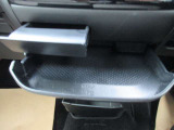 ハッチバックをあけると荷物を積めるスペースが♪