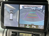 アラウンドビューモニターも装備しております。車庫入れの苦手なお客様も安心!重宝してくれます!