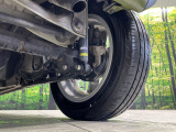 お車を安心してお乗りいただく為には、足回りの定期点検が欠かせません。サービスサポート(有償保証)では無料点検もご提供しており、安心のカーライフをお過ごしいただけるサポート体制が整っています。