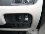 【シートヒーター】寒い日の運転など冷えやすい脚部を快適に温めてくれる。嬉しい機能♪