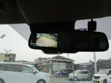 ☆バックカメラ付き☆ あれば助かる機能!後方を目で確認できるのは駐車する時の不安を解消してくれる強い味方〜☆