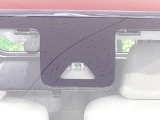 【スマートアシスト】走行中に前方の車両等を認識し、衝突しそうな時は警報とブレーキで衝突回避と被害軽減をアシスト。より安全にドライブをお楽しみいただけます。