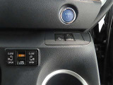 両側電動のスライドドアで楽々スムース!運転席からも開閉の操作もできます♪キーのスイッチひとつで自動開閉できる便利な機能もついてます♪