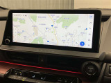 純正ナビを装備。タッチパネル式で使いやすく、お出かけもラクラクです。