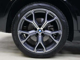 X5  xドライブ 40d Mスポーツ 4WD