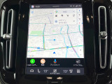 【Google搭載ナビ】Googleのアプリケーションとサービスがビルトインされ、スマートフォンと同じように車両を直感的に操作できます。Googleマップで音声操作や最新の交通情報を知ることが可能です