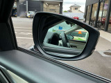 オレンジの点滅で後ろからきている車など、教えてくれます♪