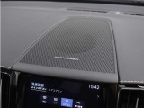 【harman/kardon】世界のオーディオファン垂涎のプレミアムサウンドシステムを搭載。原音に近い音場空間を忠実に再現。乗る人すべてに最良の音響体験を提供します。