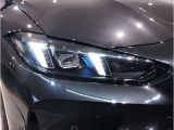 BMWのオートライトは積極的にライトをつけることにより、自車の存在を周囲に向けアピールいたします。それは安全性への配慮でもあります。