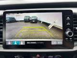 バックでの駐車が苦手な方や運転にあまり自信のない方でも後方の視界をしっかりサポート。安心して車庫入れが出来るバックカメラを装備しています!