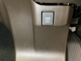 アクセサリーソケットはUSBのアダプターなどをつければ、スマホの充電にも使えます。