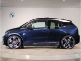 BMWではロングホイールベースの採用をしており、すべての車種に適用され、走行中の安定感の向上されております。また室内空間の広さにも貢献しております。