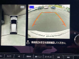 インテリジェント アラウンドビューモニター。クルマのまわりや目が届きにくいところも、大きい画面でしっかり確認できるので安心。