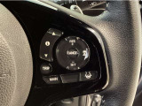 【アダプティブ・クルーズ・コントロール】予め設定した車速内でクルマが自動的に加減速。 前走車との適切な車間距離を維持しながら追従走行し、高速道路でのドライバーの疲労を軽減してくれる嬉しい機能付♪