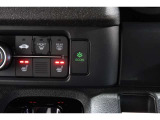 ECONボタンで低燃費モードに☆☆☆ECONスイッチを上手に使ってエコドライブ♪♪環境にもお財布にも優しい装備です☆☆☆