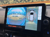 【パノラミックビューモニター】専用のカメラにより、上から見下ろしたような視点で360度クルマの周囲を確認することができます☆死角部分も確認しやすく、狭い場所での切り返しや駐車もスムーズに行えます。