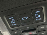 両側パワースライドドア付きだから、狭い駐車スペースなどでの 乗り降りラクラク!小さなお子さまのいるご家庭には嬉しい装備。