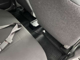 フロアマットもきれいな状態です。