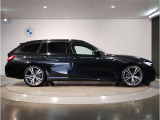 ご納車後も全国約200拠店のBMW正規ディーラーサービス工場にて保証対応いたします。お近くのBMW正規ディーラーをご案内の上、アフターメンテナンスをお受け頂けますので、安心してお乗りいただけます!!