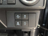 操作のしやすさが分かるスイッチ類。装備有無と配置、文字消えや使用感までチェックできます。