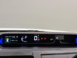 TFTカラ-マルチインフォメ-ションディスプレイ4.2インチの液晶画面に、安全・安心のコンテンツやオ-トエアコンのステ-タスなど、さまざまな運転情報を表示し見やすさにこだわったメ-タ-です♪