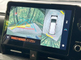 【パノラミックビューモニター】専用のカメラにより、上から見下ろしたような視点で360度クルマの周囲を確認することができます☆死角部分も確認しやすく、狭い場所での切り返しや駐車もスムーズに行えます。