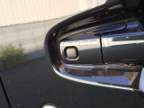 運転席ドアハンドル周辺の写真です。