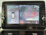 バック時に自車の真後ろの映像&上から見下ろした映像を映してくれますのでラクラク駐車が可能です(^_^)-☆