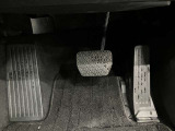 オルガン式アクセルペダルで、長距離も疲労を感じずにアクセル操作ができます。