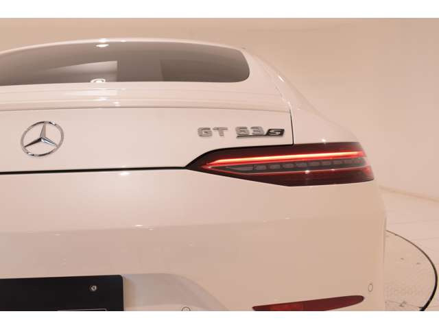 メルセデス・ベンツ AMG GT 4ドアクーペ 63 S 4マチックプラス 4WD の