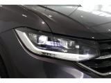 LEDヘッドライト+LEDテールランプ付き。高い視認性を確保しながら、消費電力の少なさと長寿命を実現させた次世代のライトです。