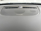 【harman kardon】ハーマンカードンのHi-Fiスペシャリストと共に、モデル別に開発・設計された専用チューニングが臨場感溢れる音響空間を実現しています。