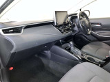 前方の見通しが良いすっきりした視界、誰でも扱いやすく運転できます。疲れにくく安心ドライブを更に快適なものにします!